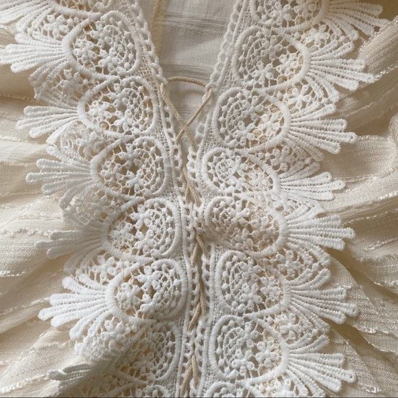 🐚 BOHO CREAM WHITE LACE TRIM CROPPED TOP! - Picture 7 of 9